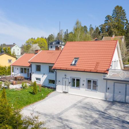 Fastighet i Uttran i Tumba till uthyres till företag, helst på årsbasis. - Foto 3