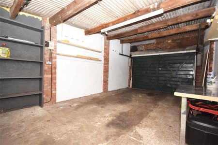 Whitton Road, Twickenham, Middlesex, TW1 - Photo 5