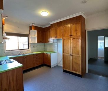 134 Morton Street, Queanbeyan - Photo 3