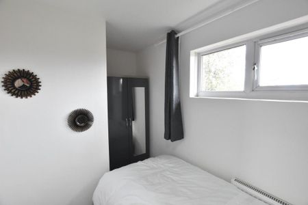 4 bedroom house share to rent - Photo 2