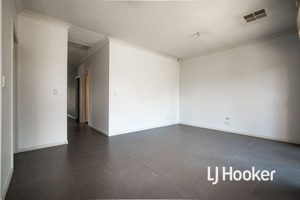 11 Furniss Court, Osborne SA 5017 - House For Rent | Domain - Photo 1