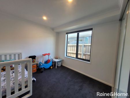 Charming Family Home In Kingston - Photo 5