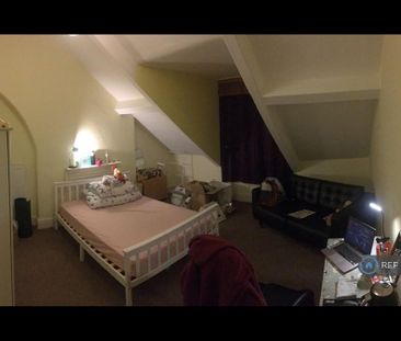 1 bedroom in a flat share to rent - Photo 1