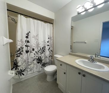 For Lease - 2171 Fiddlers Way Unit# 4, Oakville, Ontario - Photo 2