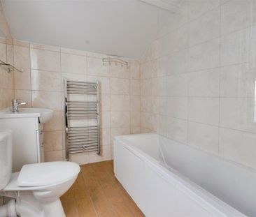St. Marys Road, Watford - Photo 6