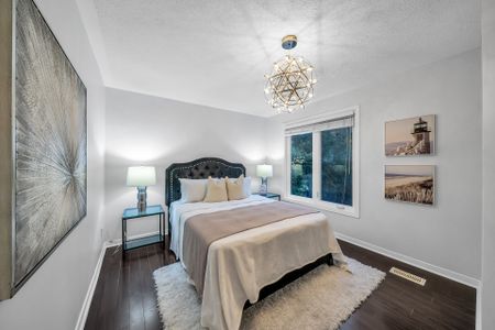 For Lease - 39 Frost Drive, Whitby, Ontario - Photo 3