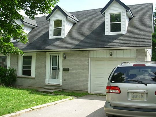 741 Scottsdale Dr, Guelph - Photo 1