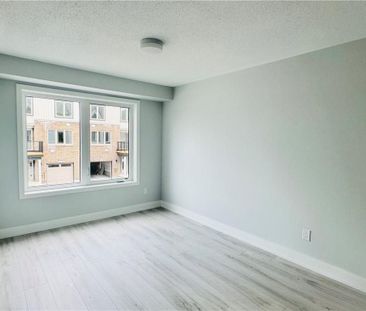 For Lease - 543 Woven Private, Stittsville - Munster - Richmond, On... - Photo 2