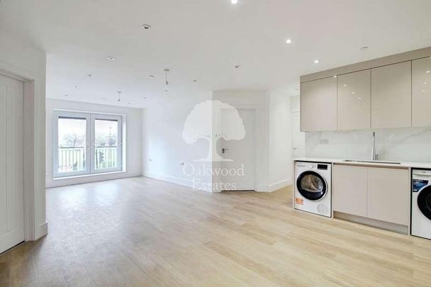 High Street, Langley, SL3 - Photo 1