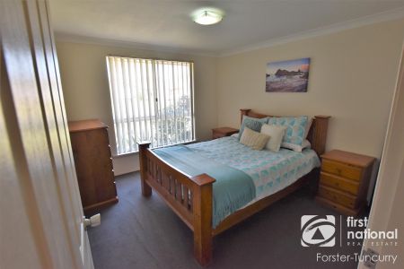 Three Bedroom Home in Forster - Photo 5