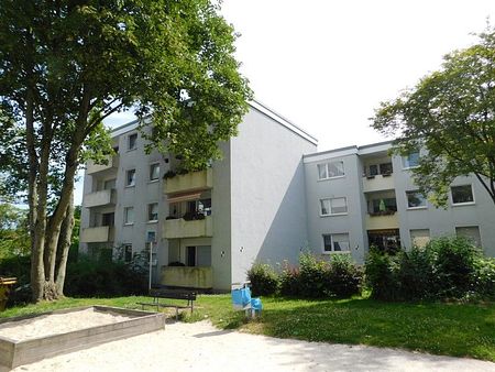 Einzugsbereite Erdgeschosswohnung mit Balkon, ideal für eine kleine Familie! - Photo 5