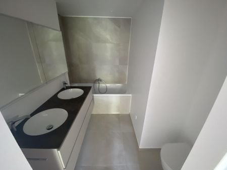 Beautiful 4.5-room apartment with balcony and lake view - Photo 4