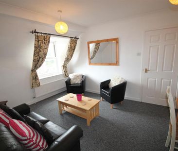 3 bedroom apartment to rent - Photo 2