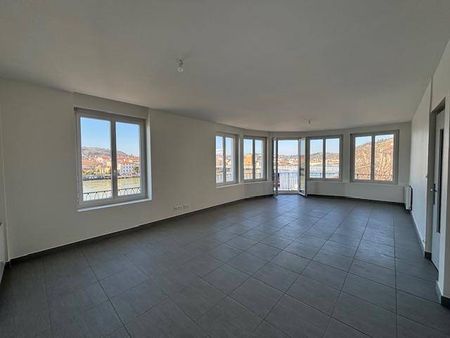 Location appartement rénové 4 pièces 101.8 m² à Vienne (38200) 4 - Photo 2