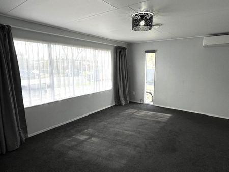 Warm and inviting reburbished home - Photo 5
