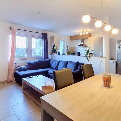 Appartement te huur - Photo 1