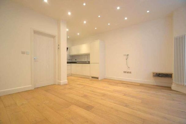 Southerton Road, Hammersmith, W6 - Photo 1