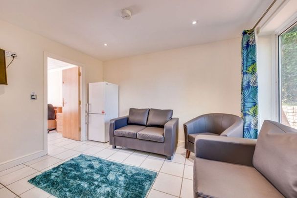 £626 p/w (£2,713 pcm) - Photo 1