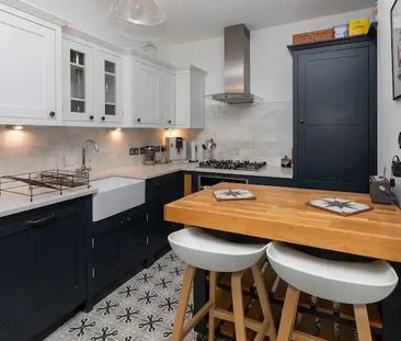 1 Bed Flat, Rotherwood Road, SW15 - Photo 2