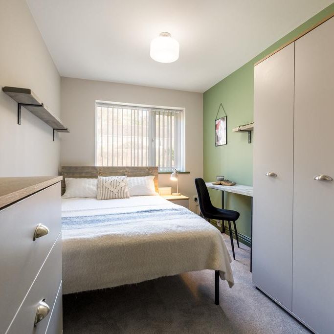 1 bedroom in a house share to rent - Photo 1