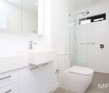 Modern apartment in Brunswick West - Photo 5