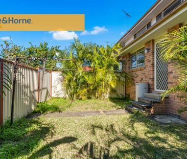 Two Bedroom Townhouse - Photo 5