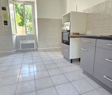 Location Appartement 2 pièces 43m² BOUCAU 64340 - Photo 2