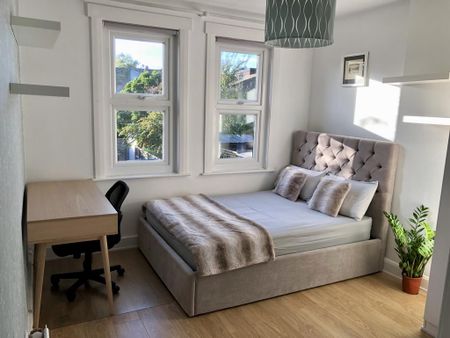 2 bedroom flat to rent - Photo 4