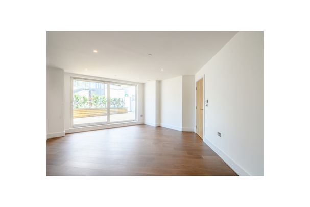 Western Gateway - Photo 1