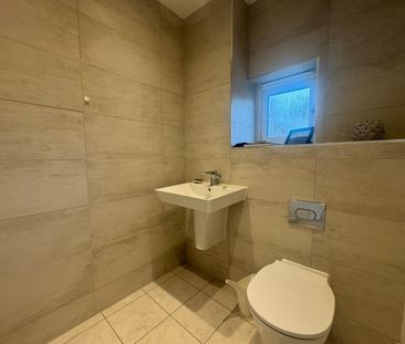 3 bedroom House To Let - Photo 3