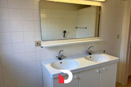 Rijwoning met 3 kamers en garage te Sint-Andries - Photo 4