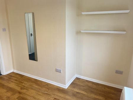 Elmer Road, Middleton On Sea - Photo 4