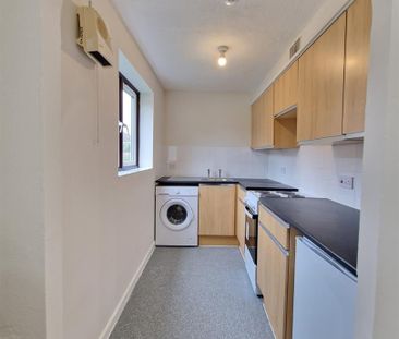Swaythling Close, London N18 - Photo 5
