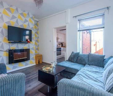 2 bedroom House To Let - Photo 1