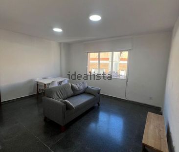 Alquiler de piso en Calle Tetuán - Photo 3