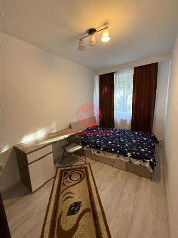 Apartament De Inchiriat 3 Camere, Semidecomandat, Zona Tomis 2 - Photo 2