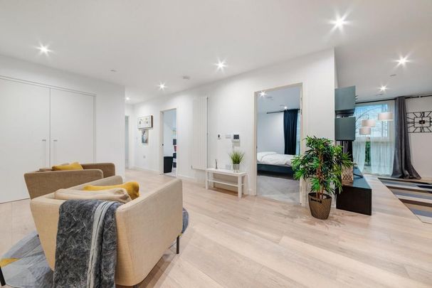 3 bedroom flat to rent - Photo 1