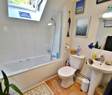 2 bedroom flat to rent - Photo 6