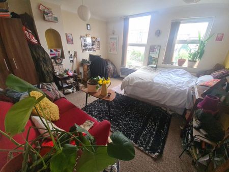 4 bedroom house to rent - Photo 3