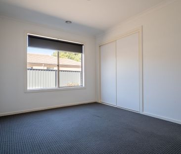 Comfort, Convenience & Space - Perfect Family Living - Photo 3