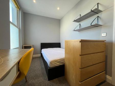 6 bedroom maisonette to rent - Photo 2