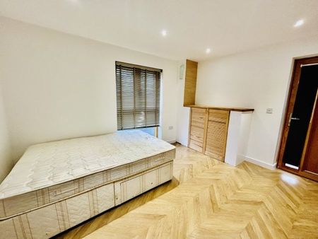 Marston Croft, Southam, CV47 - Photo 3