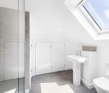 8 bedroom semi-detached house to rent - Photo 1