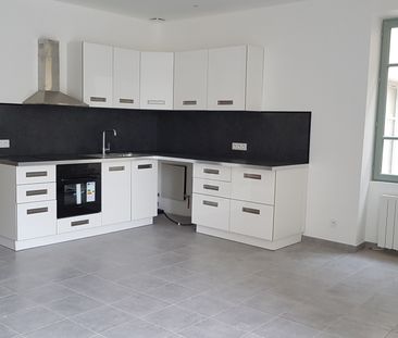 Location Appartement 4 pièces 91m² COUZON AU MONT D OR 69270 - Photo 6