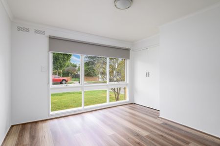 TWO BEDROOM SPACIOUS UNIT WITH DOUBLE GARAGE - Photo 5