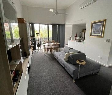 Create Listing$500pw 1bedroom + 1 study room - Photo 3