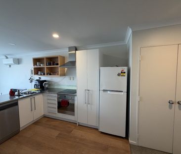 City Living at Its Best – Right in the Heart of Town! - Photo 6