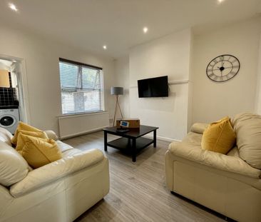 Derby Street West, Ormskirk - Photo 1