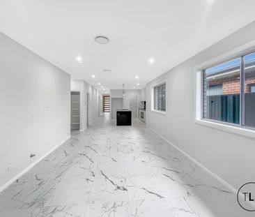 Proud to present this well-maintained home - Photo 1