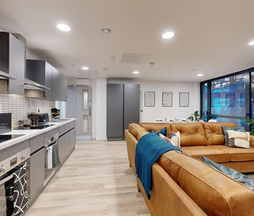 1 bedroom in a flat share to rent - Photo 3